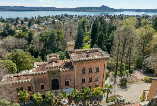 ANTICO MANIERO A LESA – VILLA STORICA CON PARCO PER EVENTI ESCLUSIVI