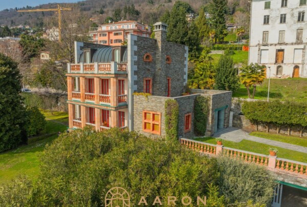 OPERA UNICA DI ALDO ROSSI SUL LAGO MAGGIORE: VILLA ICONICA A VERBANIA
